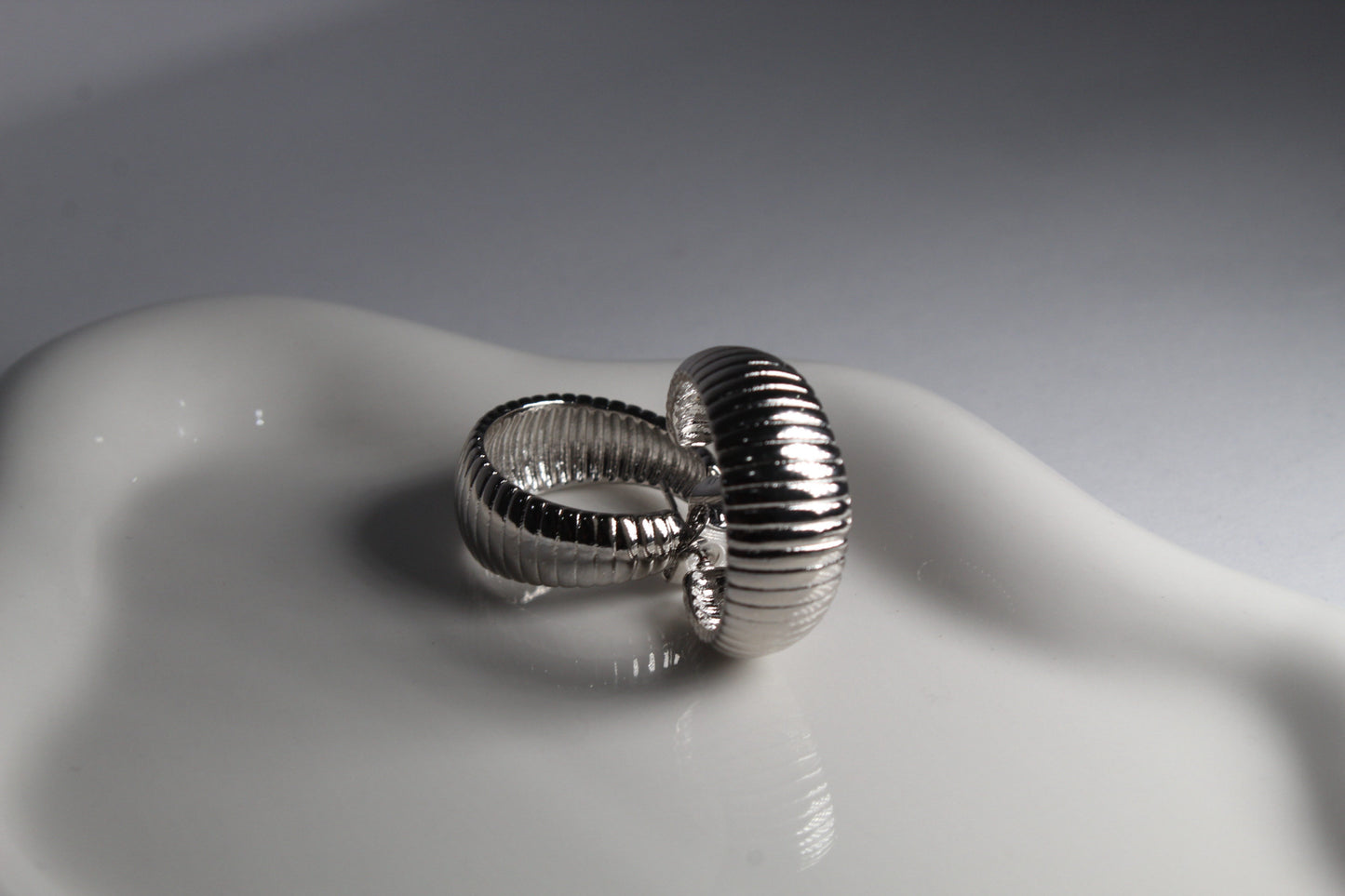 Aretes cons